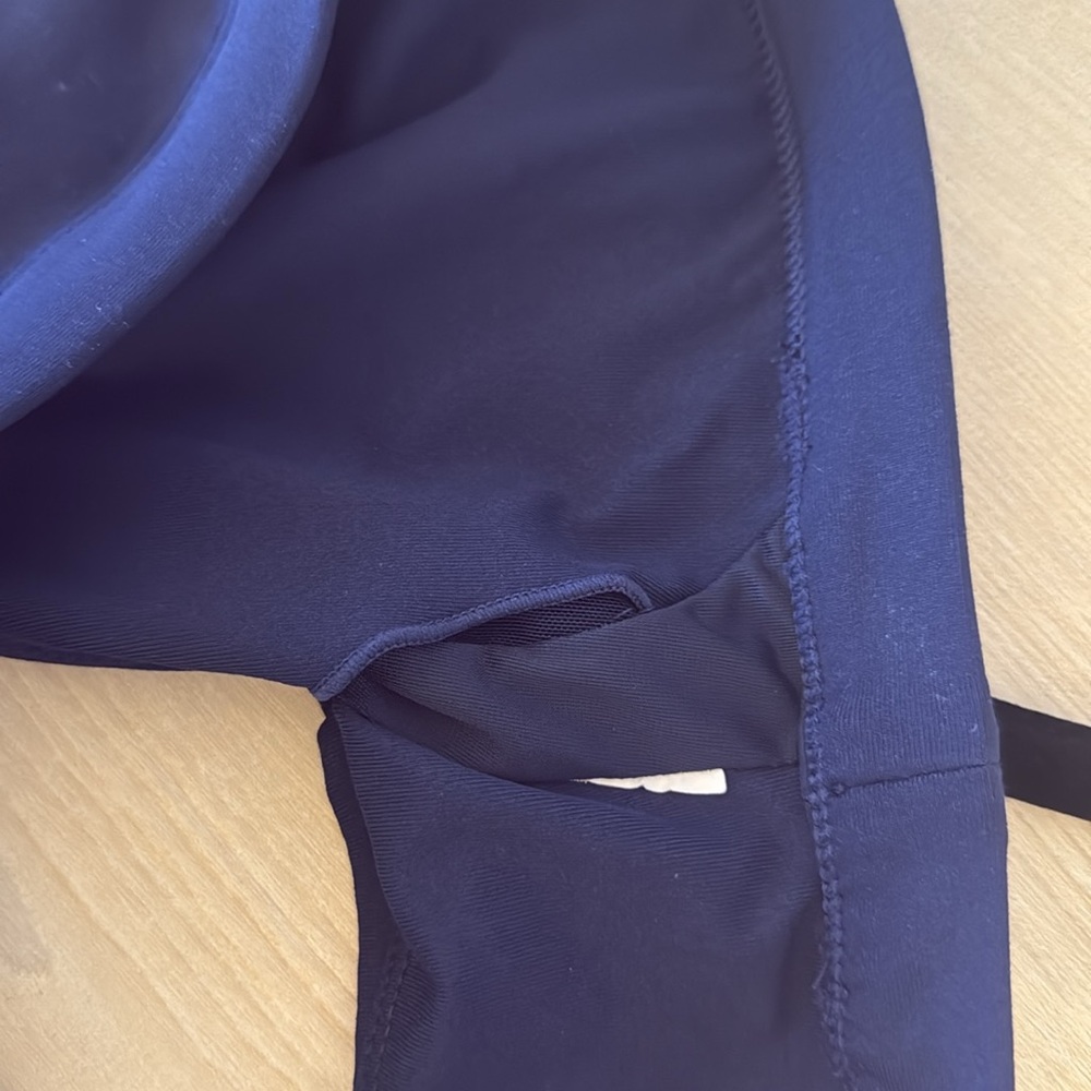 Fabletics Sports Bra - Picture 6 of 6